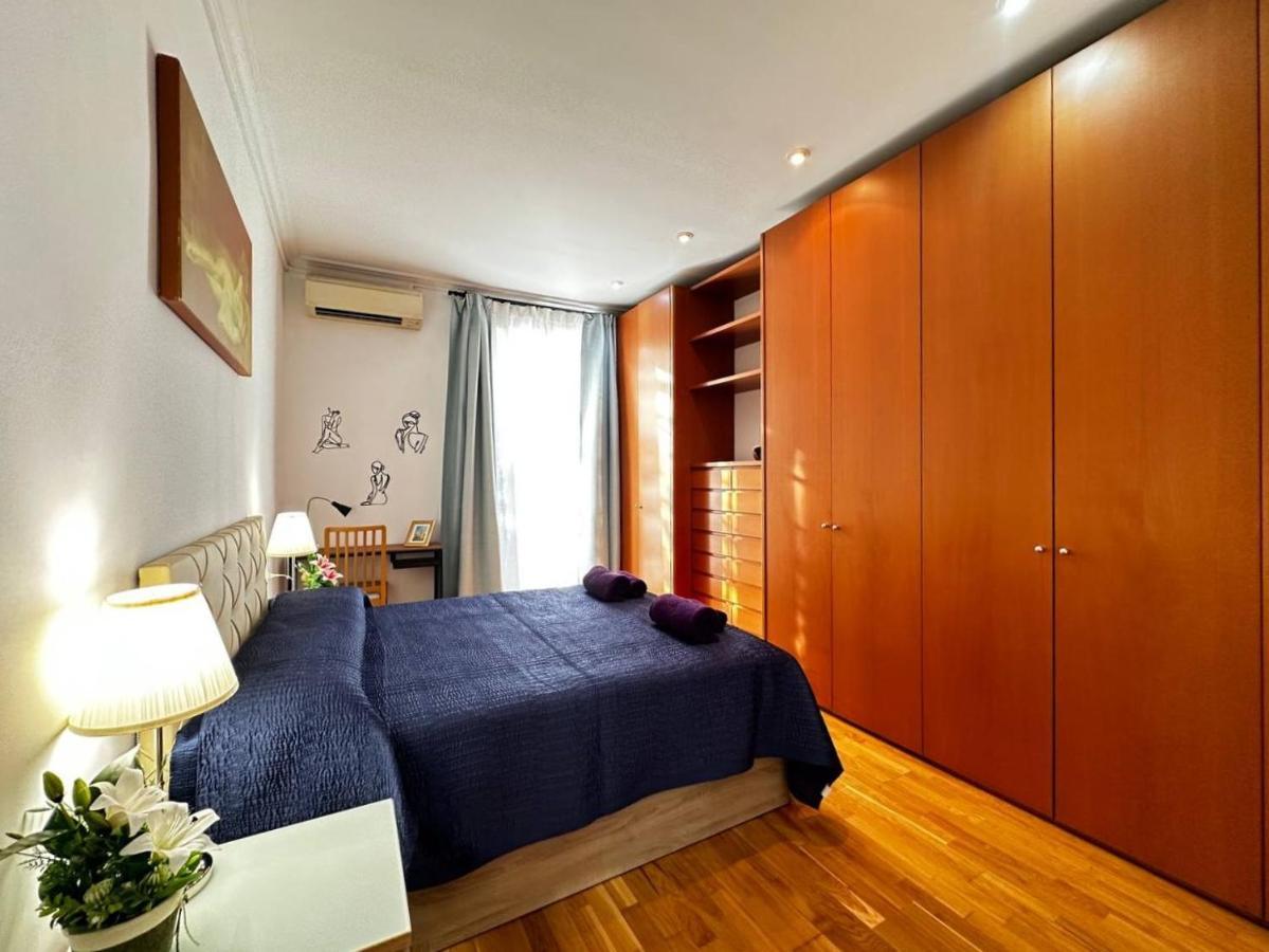 Rooms Calabria Barcelona Eksteriør bilde