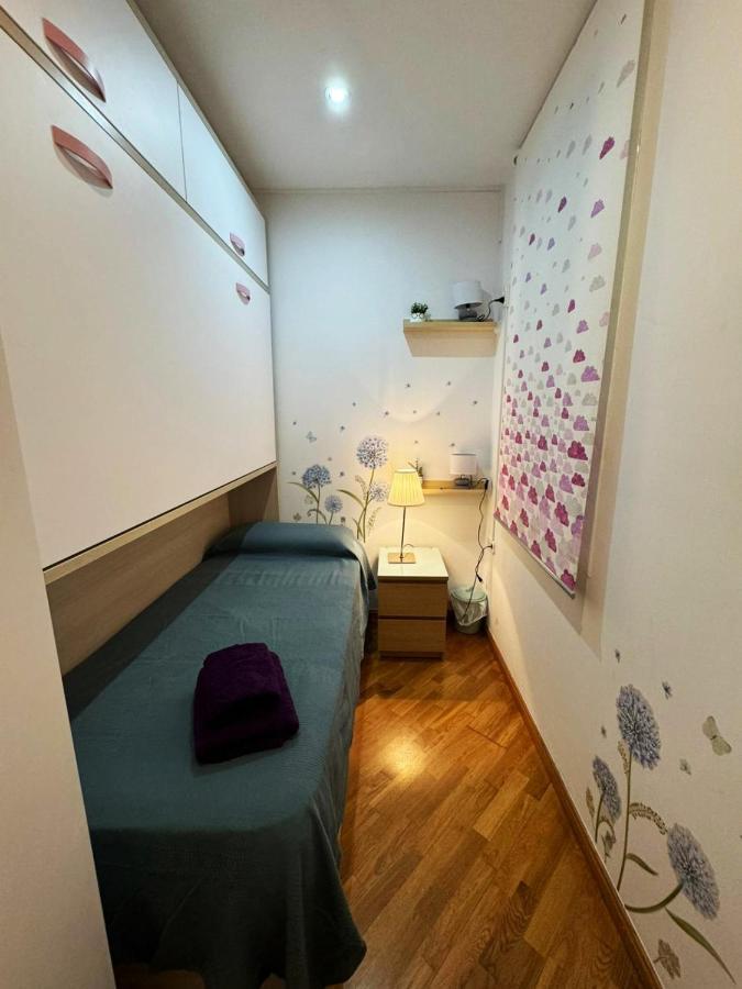 Rooms Calabria Barcelona Eksteriør bilde