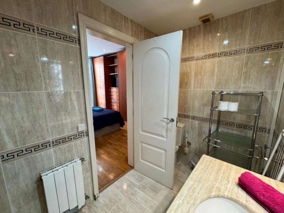 Rooms Calabria Barcelona Eksteriør bilde