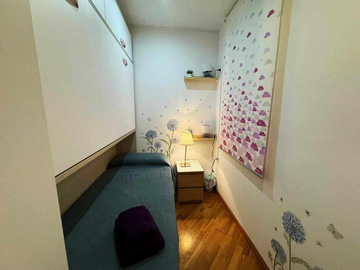 Rooms Calabria Barcelona Eksteriør bilde